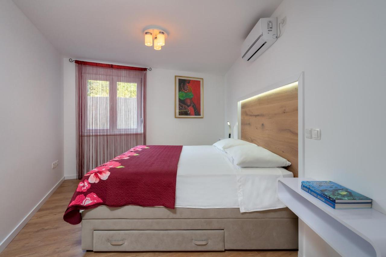 Vila Roza Prozura Luaran gambar